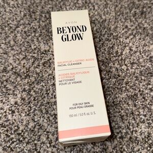 Beyond glow facial cleanser Avon